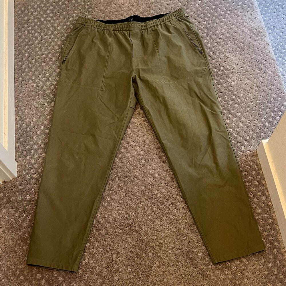Lululemon Utilitech Pull-On Classic-Fit Pant - XXL